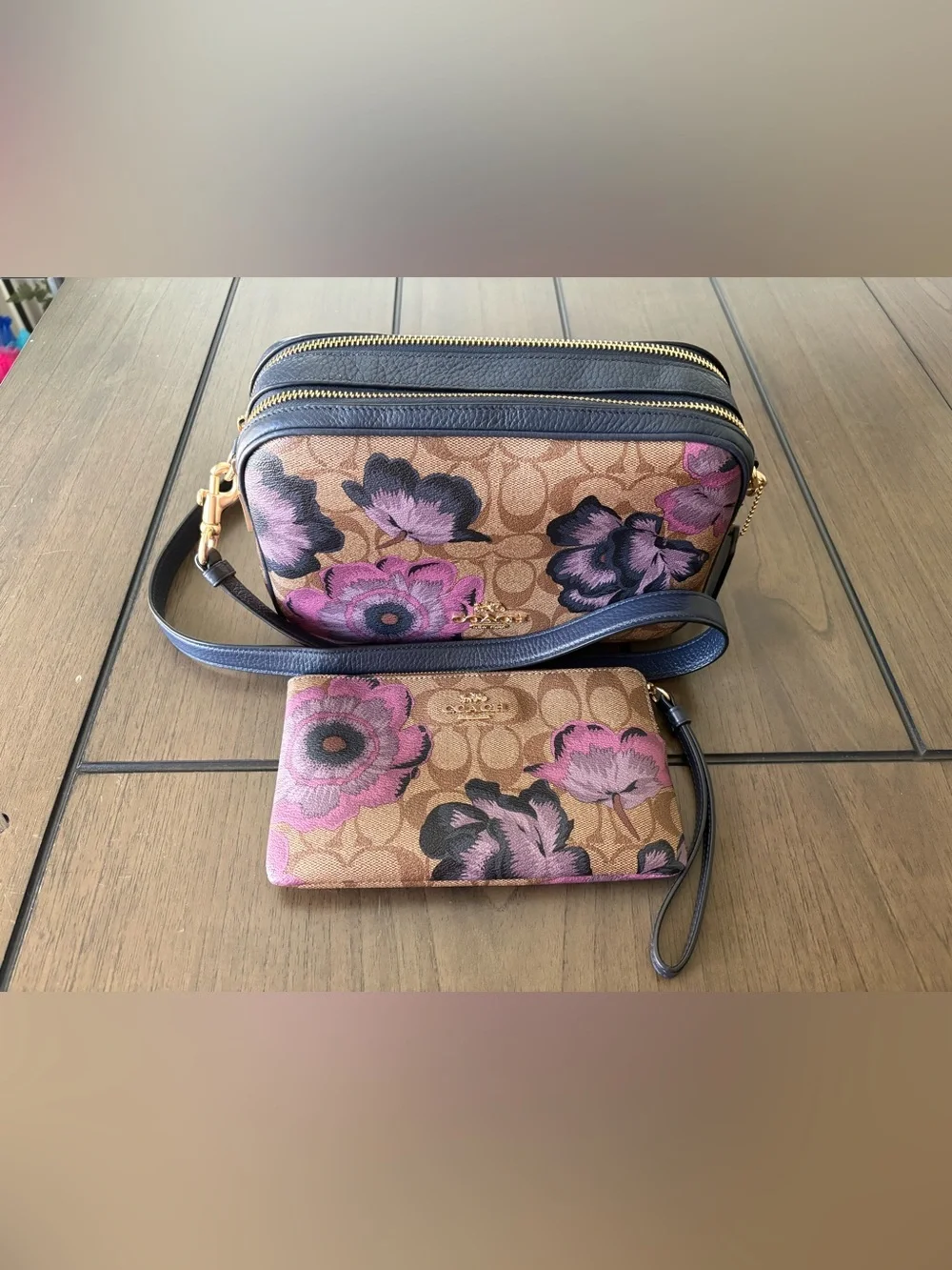 COACH x Kaffe Fassett Signature Jes Crossbody & Large Wristlet Set C2799 C3297